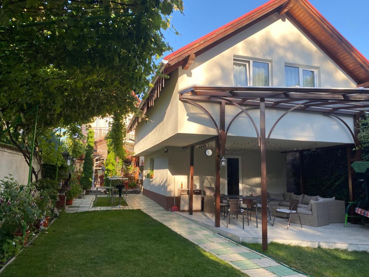 Casa Lucky Hotel Rîşnov Exterior foto